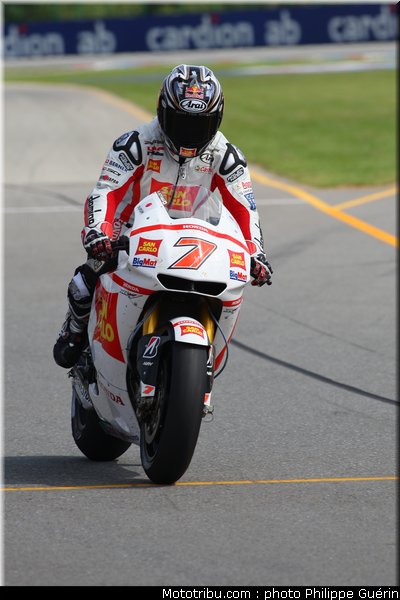 motogp_aoyama_009_republique_tcheque_brno_2011