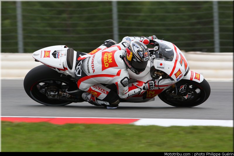 motogp_aoyama_011_republique_tcheque_brno_2011