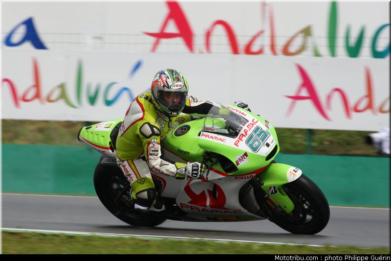 motogp_capirossi_015_republique_tcheque_brno_2011