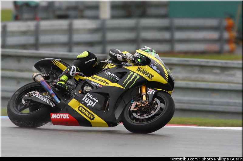 motogp_crutchlow_007_republique_tcheque_brno_2011