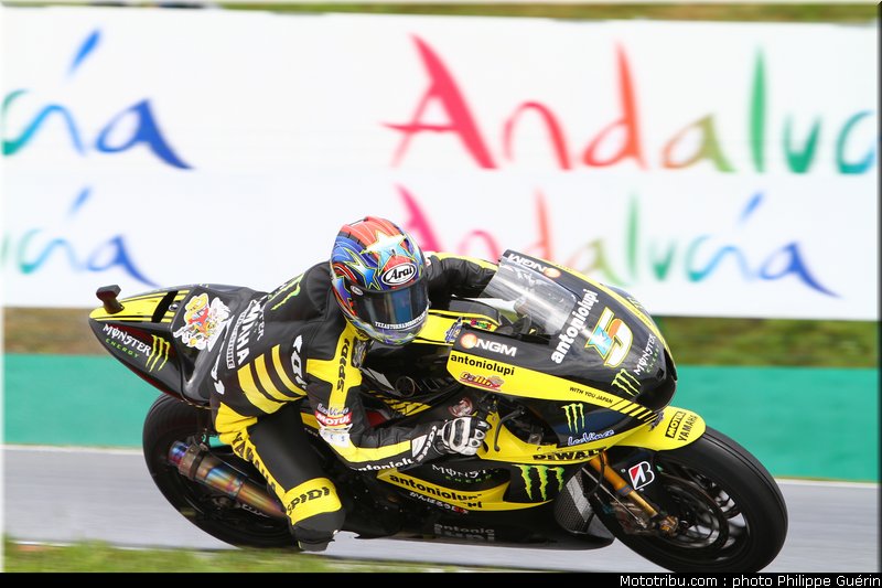 motogp_edwards_002_republique_tcheque_brno_2011