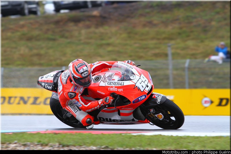 motogp_hayden_002_republique_tcheque_brno_2011