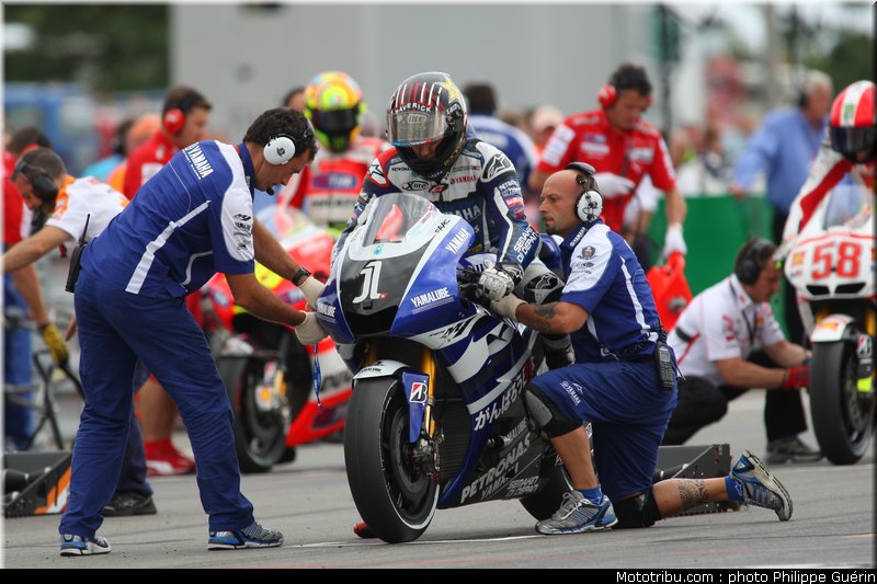 motogp_lorenzo_013_republique_tcheque_brno_2011