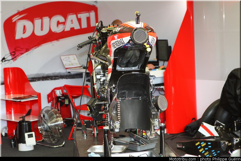 motogp_stand_033_republique_tcheque_brno_2011