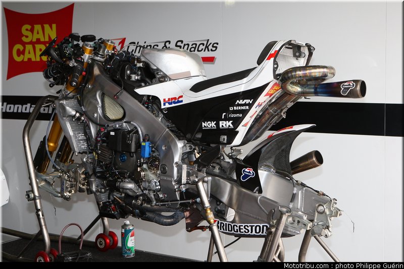 motogp_stand_037_republique_tcheque_brno_2011