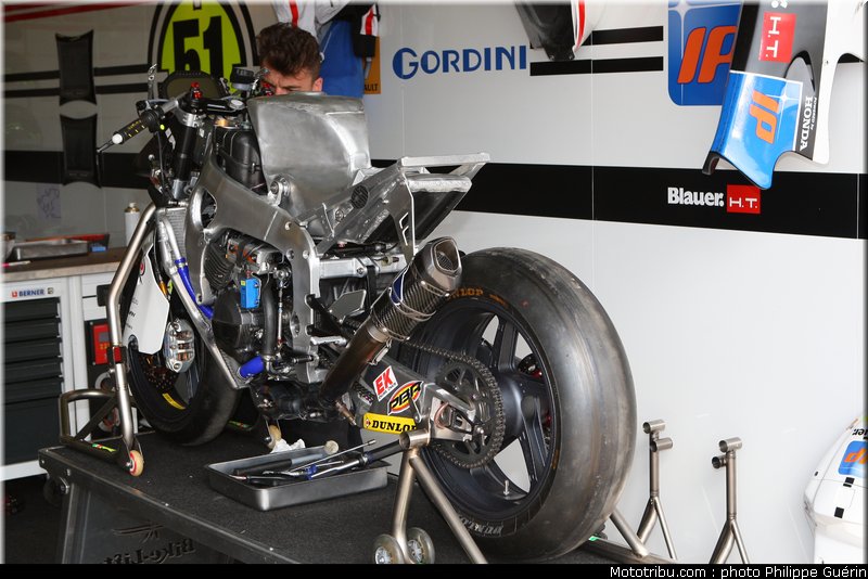 motogp_stand_044_republique_tcheque_brno_2011