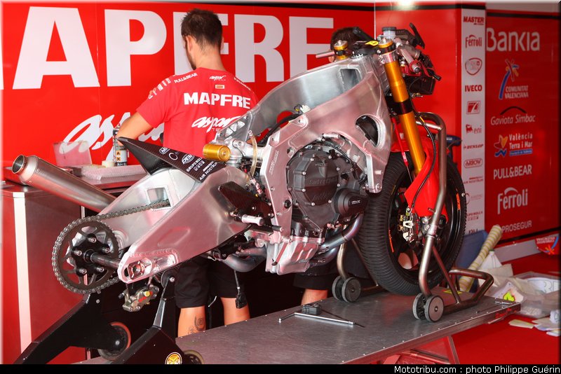 motogp_stand_054_republique_tcheque_brno_2011