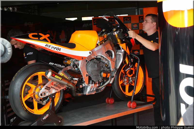motogp_stand_061_republique_tcheque_brno_2011
