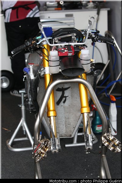 motogp_stand_065_republique_tcheque_brno_2011