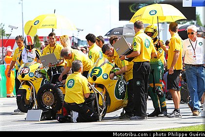 moto2_001_republique_tcheque_brno_2011.JPG