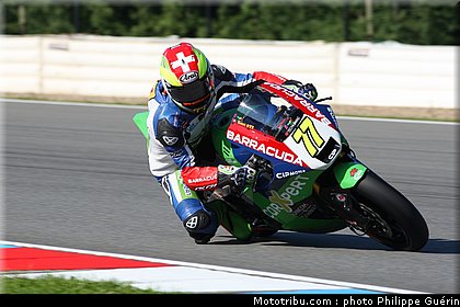 moto2_aegerter_003_republique_tcheque_brno_2011.JPG