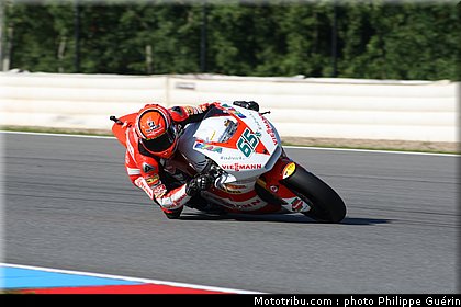 moto2_bradl_005_republique_tcheque_brno_2011.JPG
