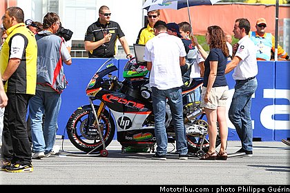 moto2_espargaro_a_001_republique_tcheque_brno_2011.JPG