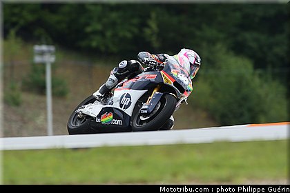 moto2_espargaro_a_003_republique_tcheque_brno_2011.JPG