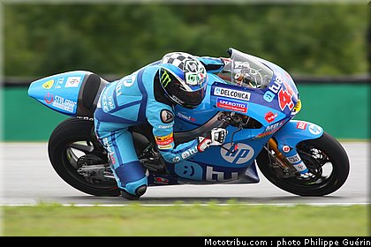moto2_espargaro_p_002_republique_tcheque_brno_2011.JPG