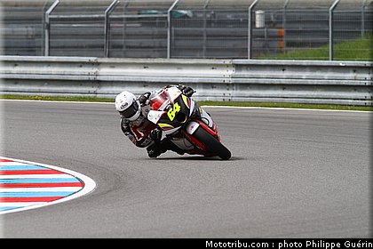 moto2_hernandez_s_001_republique_tcheque_brno_2011.JPG