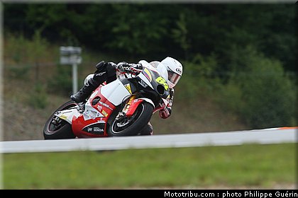 moto2_hernandez_s_002_republique_tcheque_brno_2011.JPG
