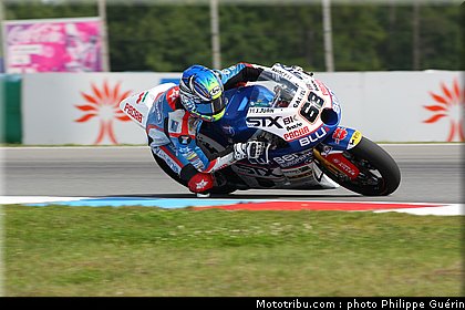 moto2_hernandez_y_002_republique_tcheque_brno_2011.JPG