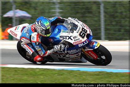 moto2_hernandez_y_003_republique_tcheque_brno_2011.JPG