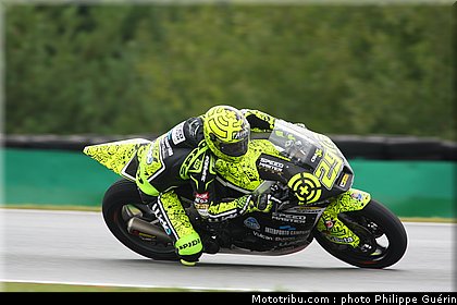 moto2_iannone_004_republique_tcheque_brno_2011.JPG