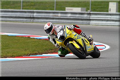moto2_lorenzetti_001_republique_tcheque_brno_2011.JPG