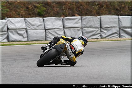 moto2_luthi_004_republique_tcheque_brno_2011.JPG