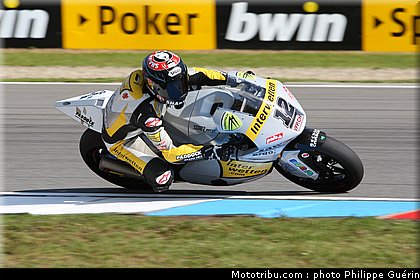 moto2_luthi_011_republique_tcheque_brno_2011.JPG