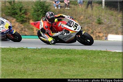 moto2_morales_002_republique_tcheque_brno_2011.JPG