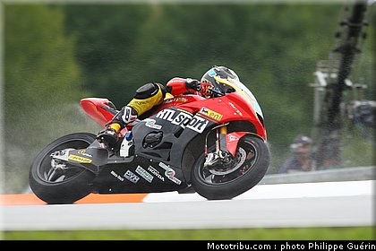 moto2_simeon_004_republique_tcheque_brno_2011.JPG