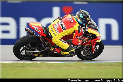 moto2_simeon_005_republique_tcheque_brno_2011.JPG