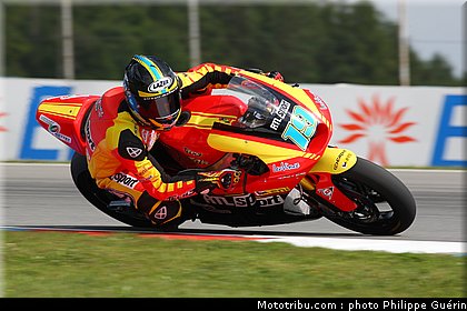 moto2_simeon_006_republique_tcheque_brno_2011.JPG
