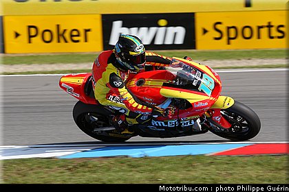 moto2_simeon_007_republique_tcheque_brno_2011.JPG