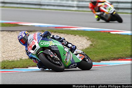 moto2_sofuoglu_001_republique_tcheque_brno_2011.JPG