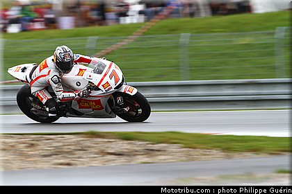 motogp_aoyama_001_republique_tcheque_brno_2011.JPG