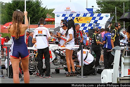 motogp_aoyama_005_republique_tcheque_brno_2011.JPG