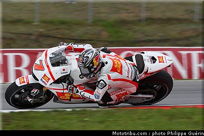 motogp_aoyama_010_republique_tcheque_brno_2011.JPG