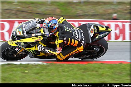 motogp_edwards_006_republique_tcheque_brno_2011.JPG