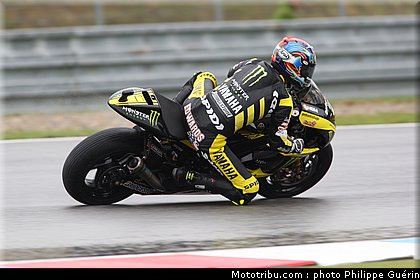 motogp_edwards_009_republique_tcheque_brno_2011.JPG