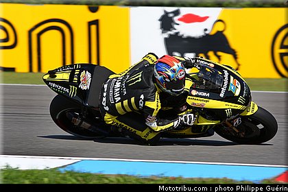 motogp_edwards_010_republique_tcheque_brno_2011.JPG