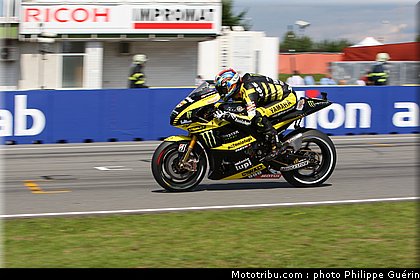 motogp_edwards_011_republique_tcheque_brno_2011.JPG