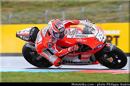 motogp_hayden_003_republique_tcheque_brno_2011.JPG