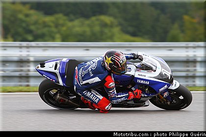 motogp_lorenzo_002_republique_tcheque_brno_2011.JPG