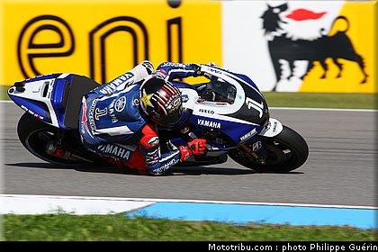 motogp_lorenzo_012_republique_tcheque_brno_2011.JPG