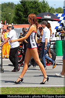 motogp_pitbabe_018_republique_tcheque_brno_2011.JPG