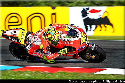 motogp_rossi_003_republique_tcheque_brno_2011.JPG