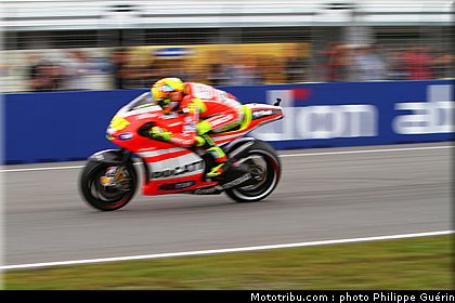 motogp_rossi_004_republique_tcheque_brno_2011.JPG