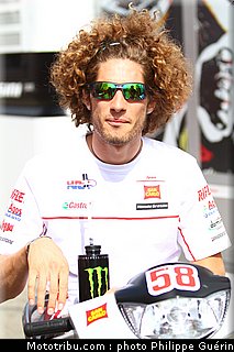 motogp_simoncelli_004_republique_tcheque_brno_2011.JPG