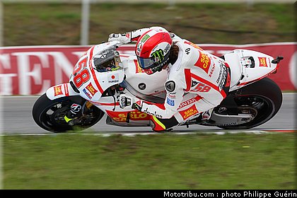 motogp_simoncelli_013_republique_tcheque_brno_2011.JPG