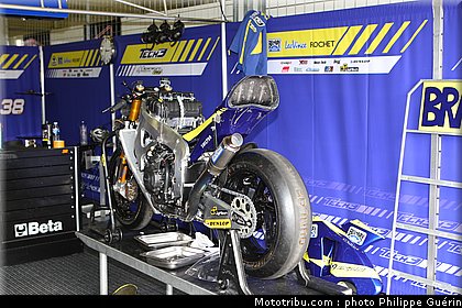 motogp_stand_022_republique_tcheque_brno_2011.JPG