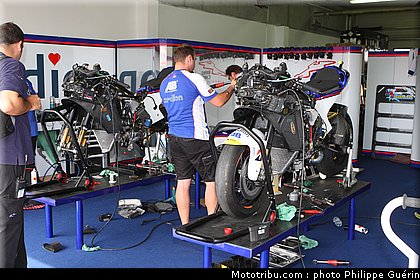motogp_stand_028_republique_tcheque_brno_2011.JPG